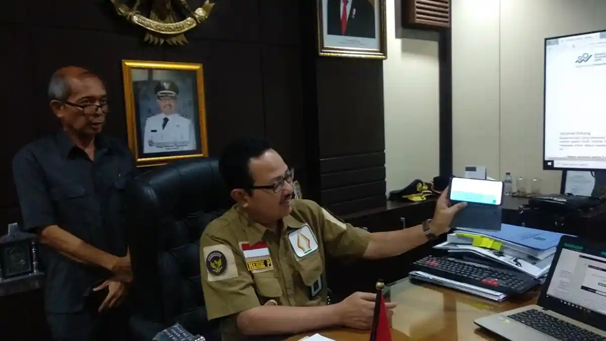 Isi Sensus Penduduk Online, Wawali Kota Yogya Sebut Gunakan Handphone Lebih Mudah
