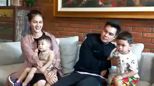 baim-wong-dan-paula-verhoeven-bersama-anak-anaknya.jpg