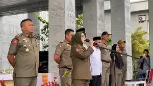 Wakil-Bupati-Morowali-Iriane-Iliyas-melepas-40-personel-Satpol-PP-Morowali.jpg