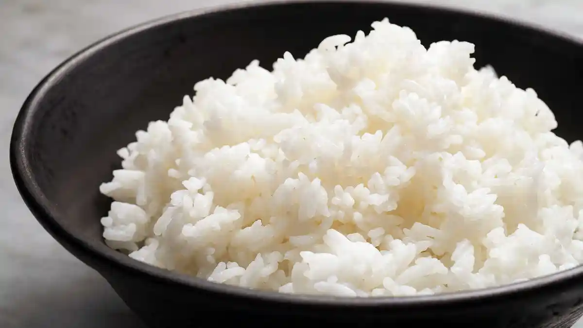 Benarkah Makan Nasi yang Dipanaskan Berulangkali Bisa Sebabkan Keracunan? Simak Penjelasannya