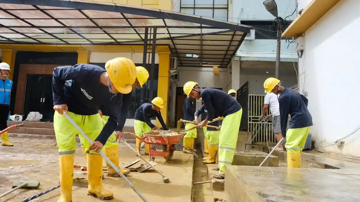 Direksi dan Relawan PLN Terus Bergerak Pulihkan Aceh Tamiang Pascebanecana