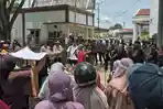 Demonstran Minta Kejari Langsa Awasi dan Selidiki Bantuan Banjir