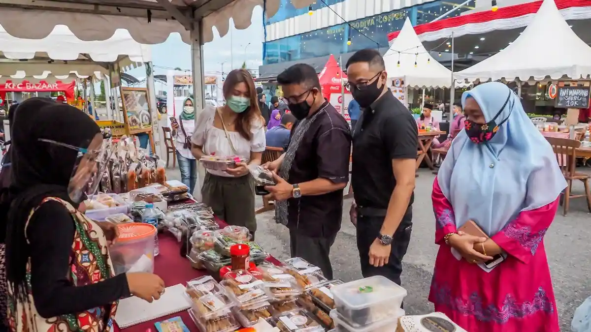 LIBUR Akhir Pekan di Mega Mall Batam, Warga Bisa Berburu Aneka Bazar Kuliner Jadul