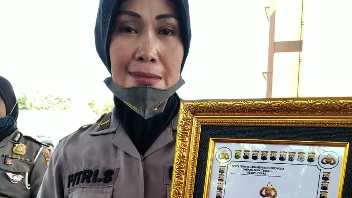 Jago Baca Alquran, Kapolres Jepara Beri Penghargaan Polwan Ini