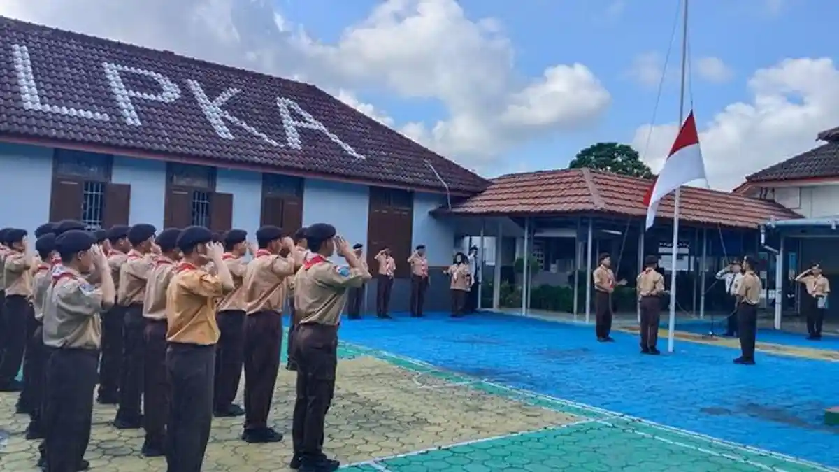 Tanamkan Nasionalisme, Anak Binaan LPKA Pangkalpinang Bergiliran Jadi Petugas Upacara - Bangkapos.com