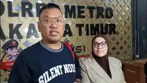 Uya-Kuya-ketika-ditemui-di-Polres-Metro-Jakarta-Timur-Rabu-392025.jpg