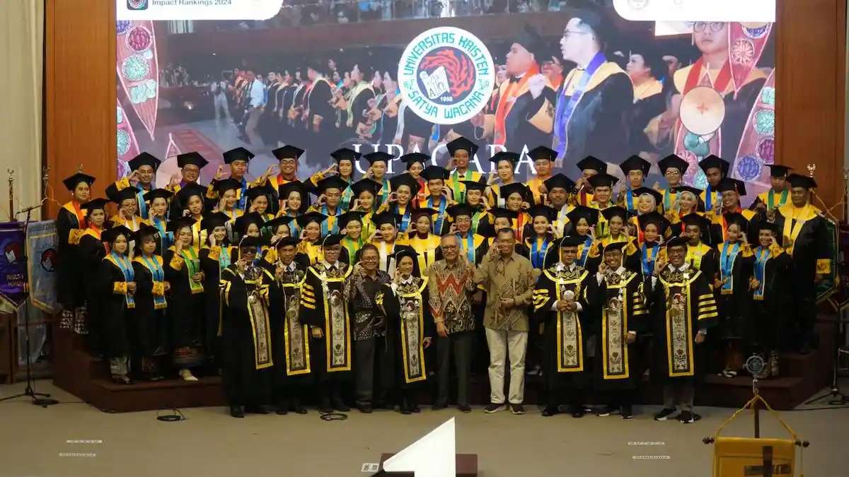 Rektor UKSW Kukuhkan 1.189 Winisuda, Mantapkan Perjalanan Menuju World Class University