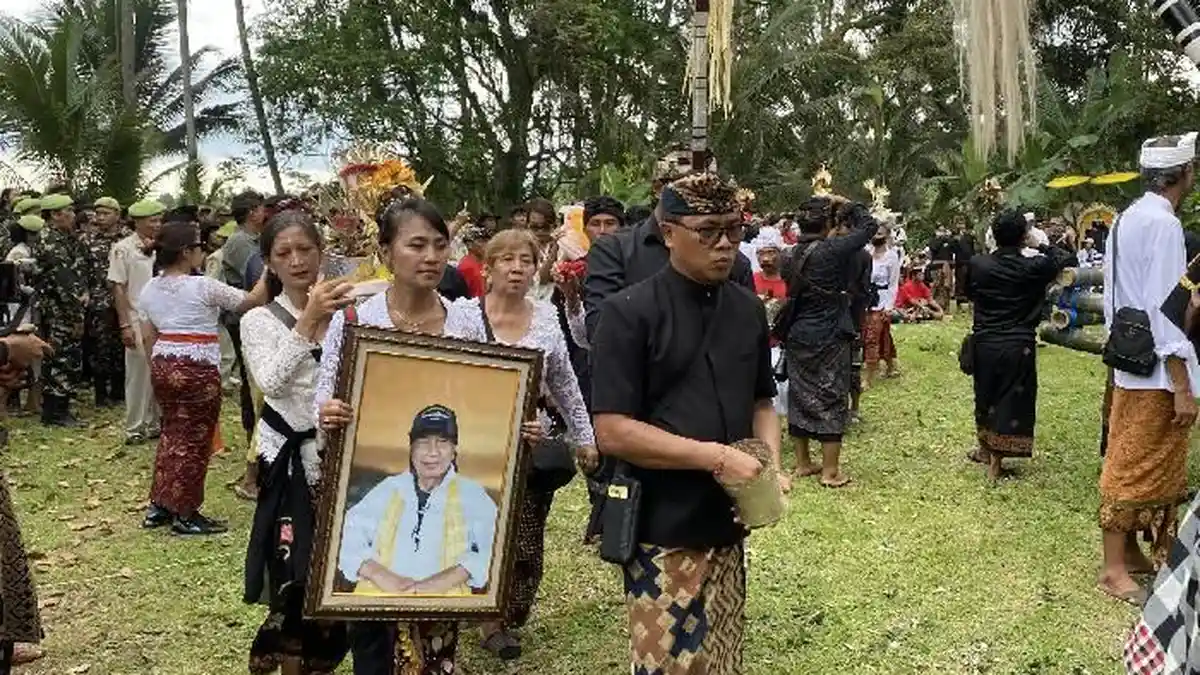 1000 Masyarakat Terlibat dalam Palebonan I Gusti Ngurah Alit Yudha, Inda Trimafo Terharu