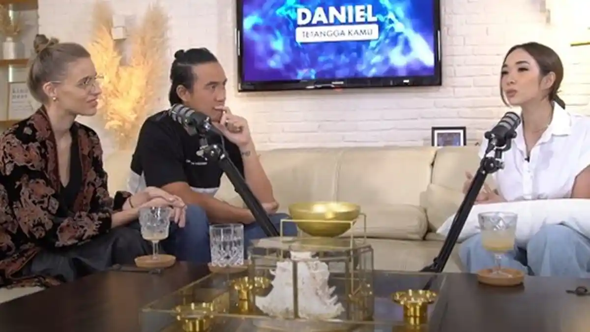 Ucapannya Bikin Gisel Terperangah, Ini Sosok Viola Maria Istri Daniel Mananta yang Jarang Terekspose