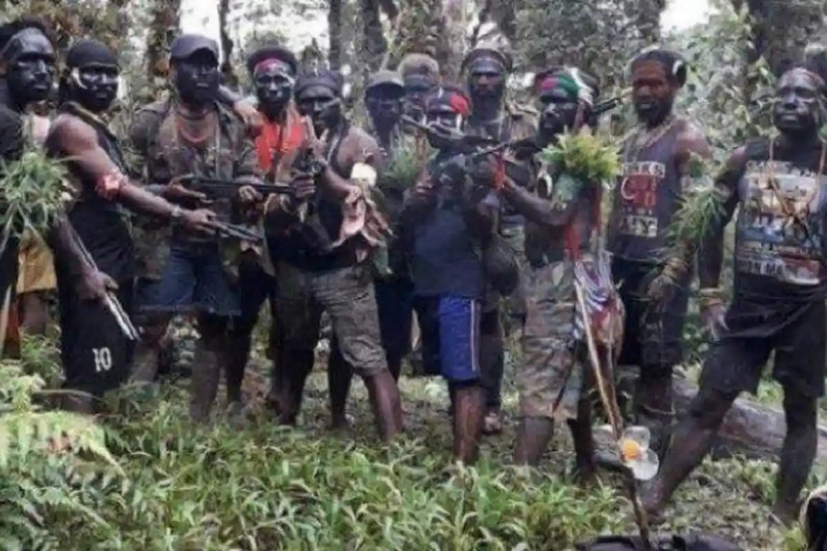 Lebih Kejam dari Sang Anak, Kelakuan Ayah Egianus Kogeya Pernah Bikin Berang Prabowo Gemparkan Dunia