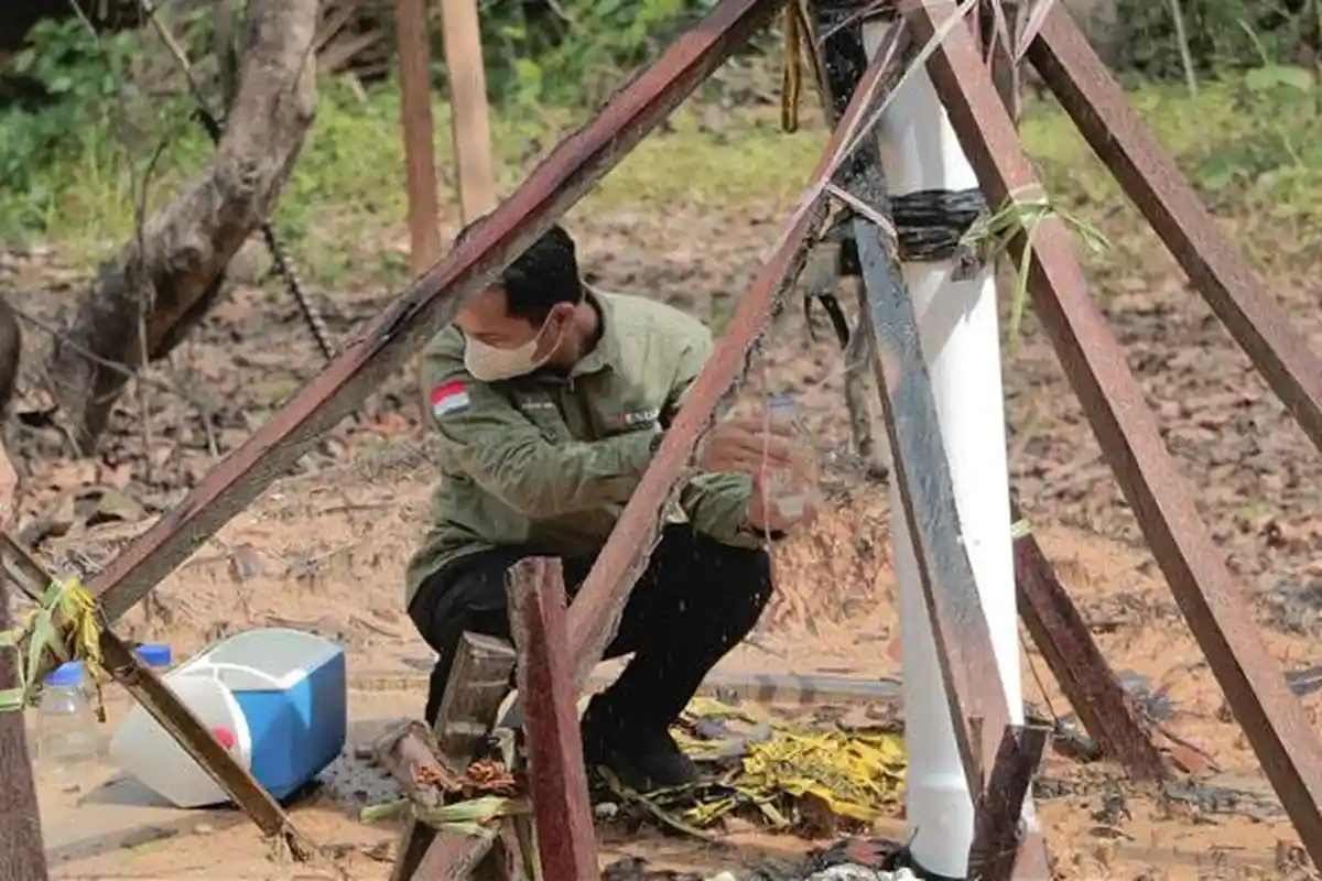 Hasil Uji Lab Sumur Bor Keluar Api di Pamekasan, Dinas ESDM Jatim Pastikan Tak Laik Minum: Radius