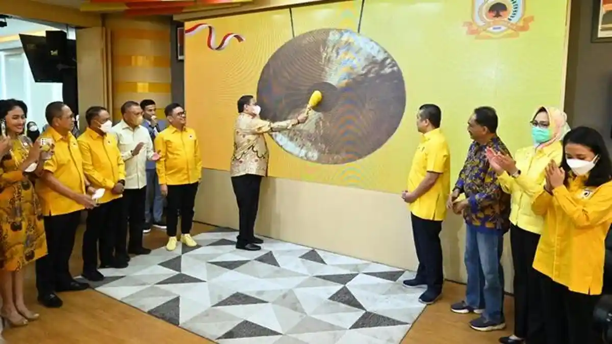 Airlangga Minta Kader Muda Golkar Siap Hadapi Perubahan Iklim