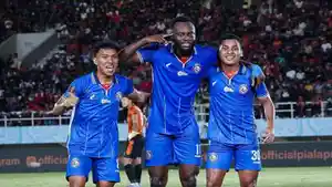 Selebrasi-pemain-Arema-FC-to-final.jpg