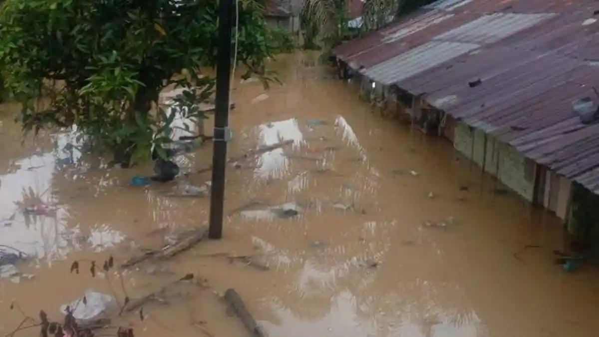 Sungai Padang Meluap, Ratusan Rumah di Tebingtinggi Sumut Terendam Banjir Setinggi 2 Meter