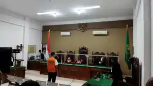 terdakwa-randy-badjideh-rb-saat-mengikuti-sidang-lanjutan.jpg