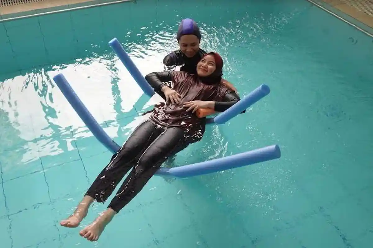 Kolam Hidroterapi Pada Klinik Rehabilitasi Medik RS Rapha Theresia Jambi