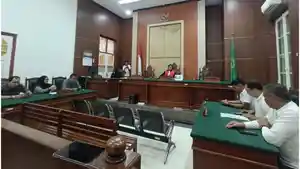 SIDANG-PRAPERADILAN-Suasana-sidang-putusan-undue.jpg