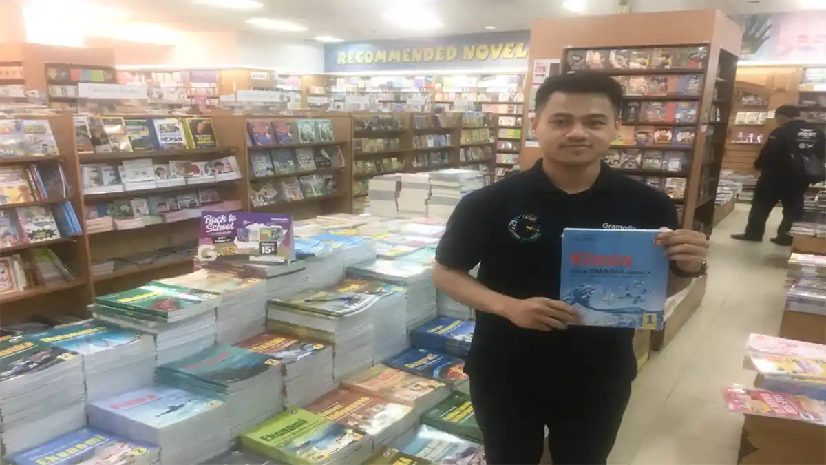 Toko Buku Gramedia Buka Promo Koleksi Buku, Ada Buku Latihan Soal UN Loh