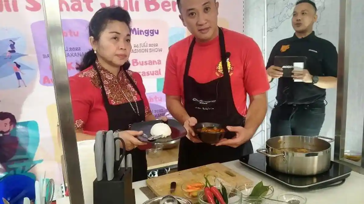 Bisnis Kuliner Bisa Bertahan Hingga Tiga Generasi, Ini Tips dari Penerus Warung Asem-asem Koh Liem