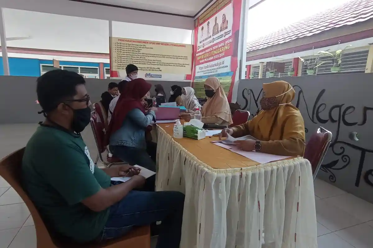 Hari Pertama PPDB di Kukar, Ratusan Siswa Serbu SMPN 3 Tenggarong