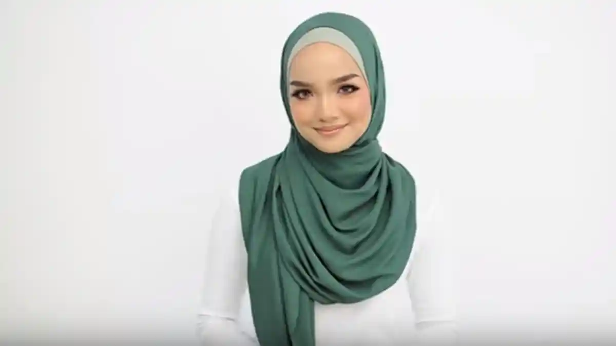 Ga Mau Ribet Gunakan Hijab Pashmina? Cukup dengan 1 Peniti & Waktu 25 Detik Kamu Bisa Tampil Anggun