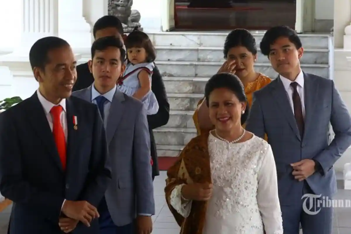 VIDEO Penampilan Kaesang Pangarep saat Hadir di Pelantikan Presiden 2019, Rapi Kenakan Jas Abu-abu