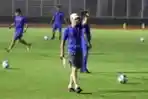 Shin Tae-yong Pimpin Latihan Timnas Indonesia Senior