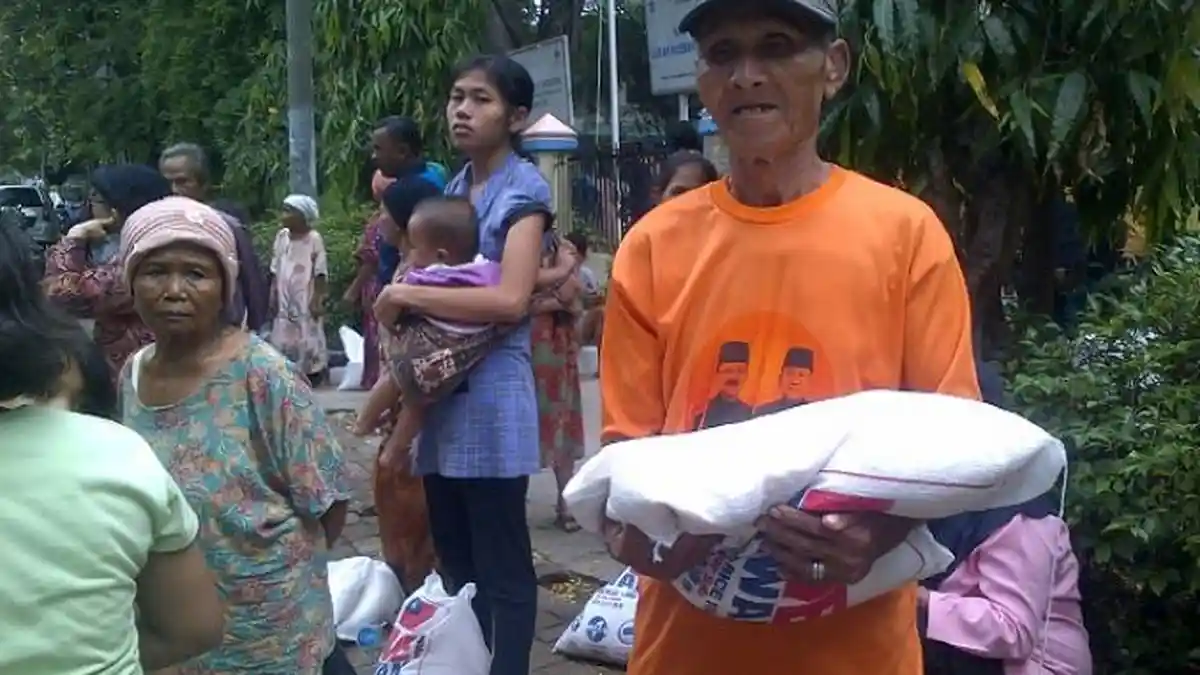 Ada Ketua RT Diduga Potong Dana Bansos Wabah Corona Rp 25 Ribu per KK