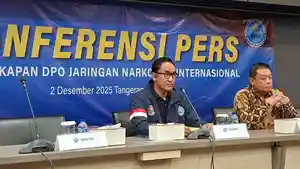 Komjen-Pol-Suyudi-Ario-Seto-menuturkan-Dewi-Astutik.jpg
