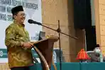 zainut-tauhid-saadi-memberikan-kuliah-umum-dihadapan-sivitas-akademik-uin.jpg