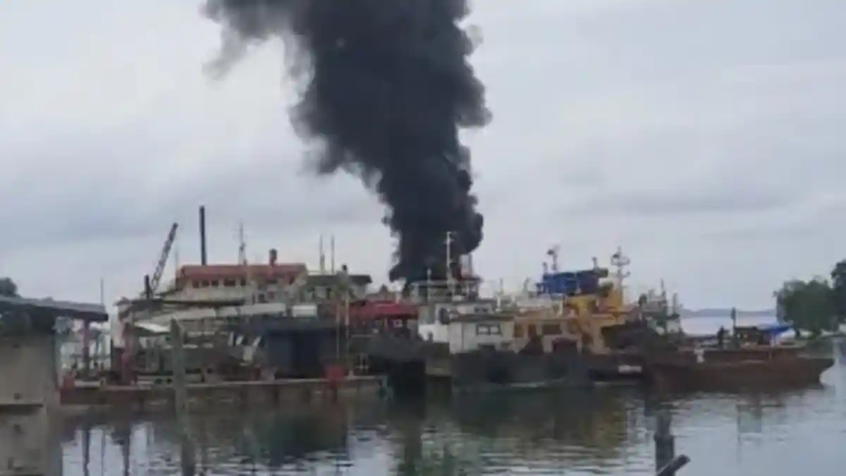 Pertamina Diminta Perhatikan SOP Terkait Kebakaran Kapal, SPBB Satu Lokasi dengan Galangan