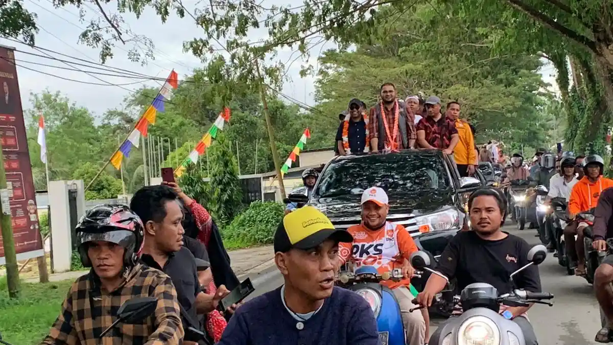 Kantongi B1 KWK Tiga Parpol, Bacabup Halmahera Selatan Malut Bassam Kasuba Dijemput Ribuan Pendukung