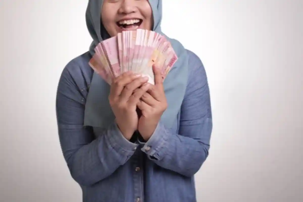 Syarat Penerima BSU Tahap 4 dan 5 Sesuai Level PPKM, BLT Resmi Diperluas hingga ke 1,6 Juta Pekerja