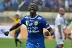 Persib Bandung Kalahkan Persita Tangerang Laga ISL