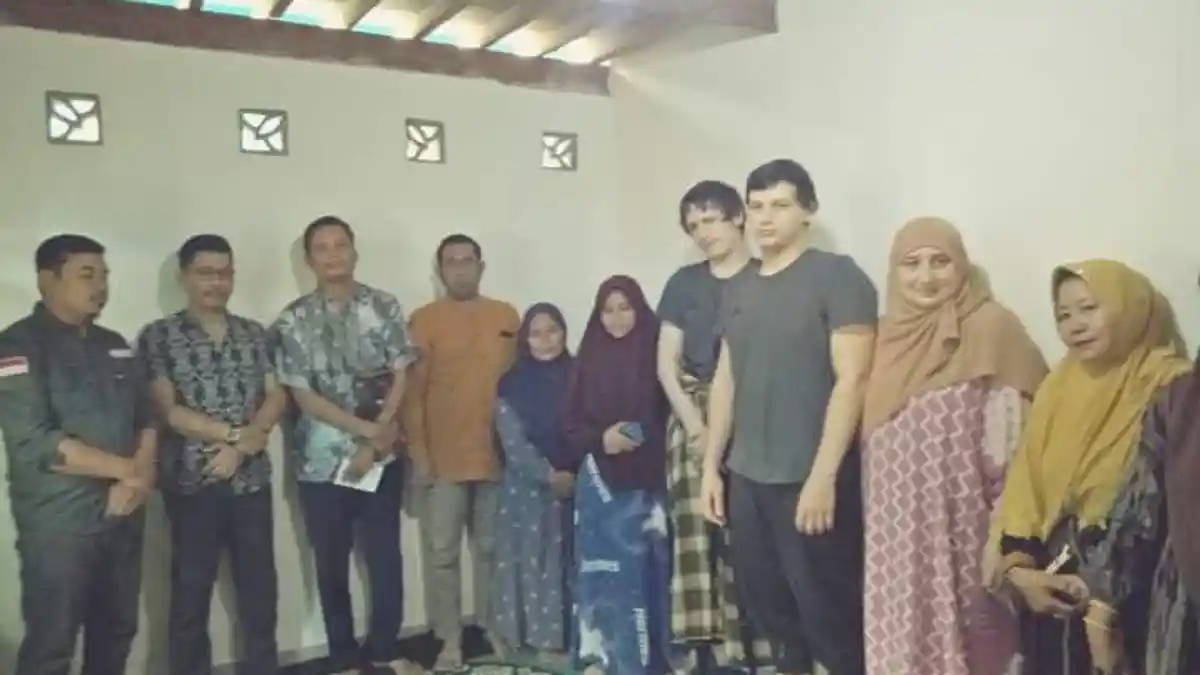 Keluarga Pria Prancis yang Ingin Lamar Gadis Tinambung Akan Tinggal di Polman 2 Bulan