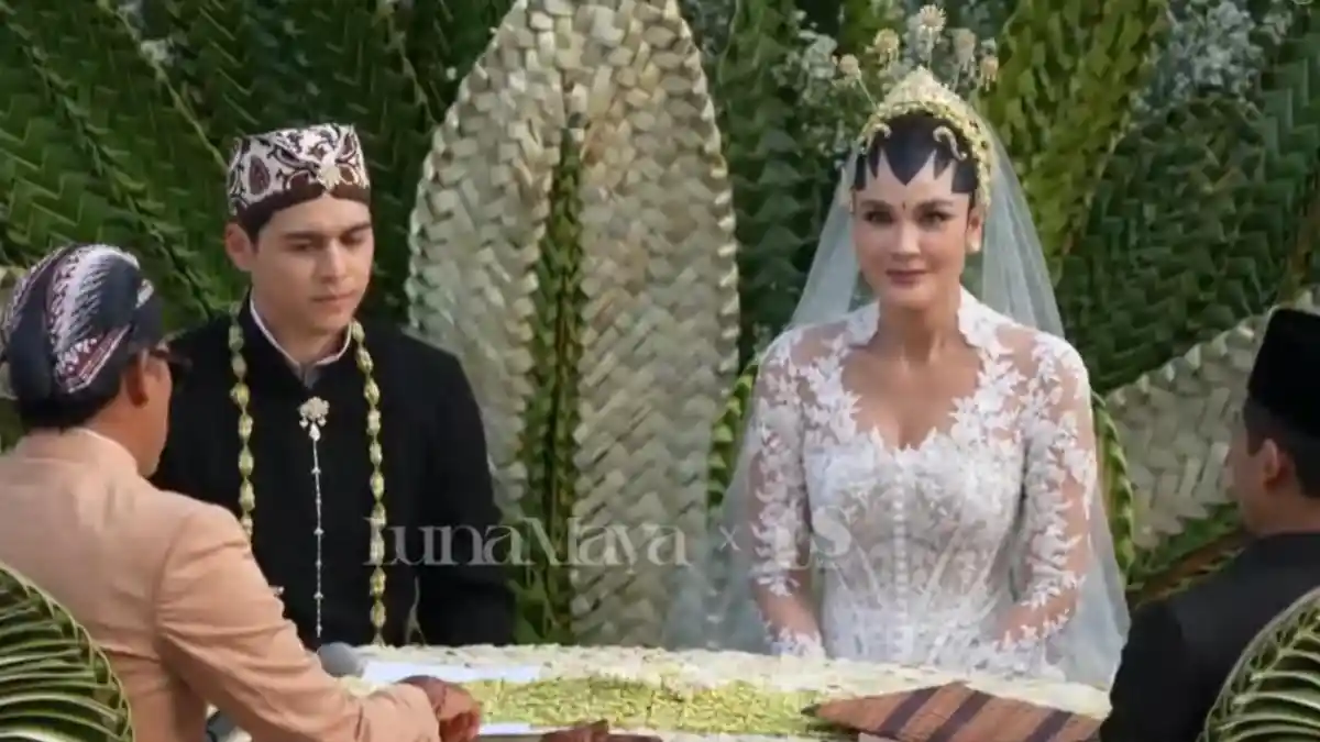 Luna Maya Dikabarkan Hamil Anak Kembar, Maxime Bouttier Minta Doa