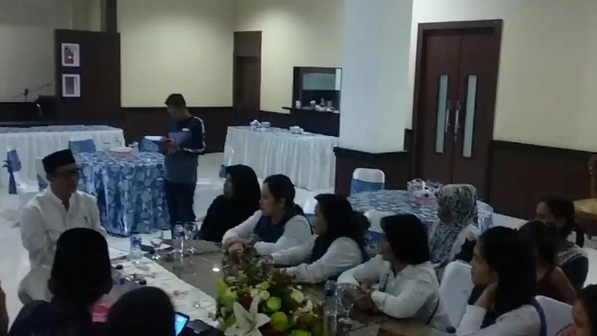 Enam Warga PALI Batal Berangkat Jadi TKW Dikembalikan ke Keluarga, Ini Pesan Bupati