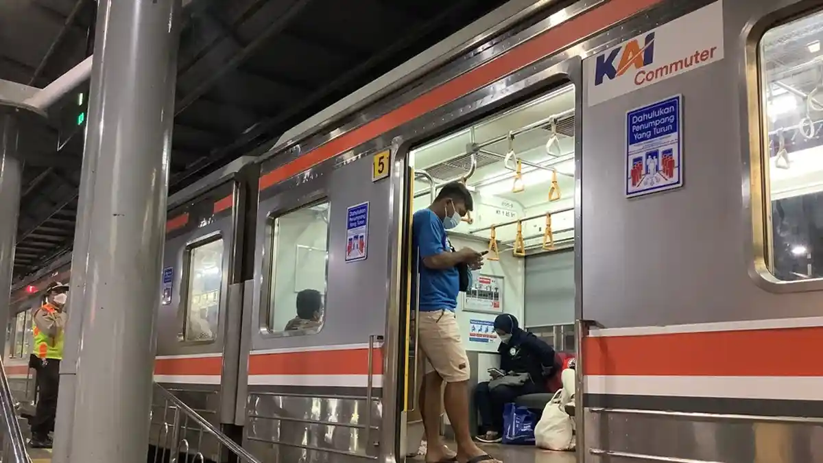 KAI Commuter Lakukan Penyesuaian Jam Perjalanan Commuter Line Prambanan Ekspress