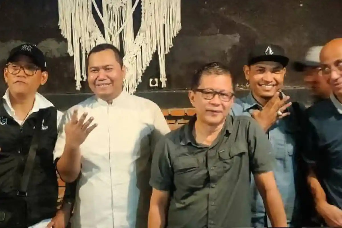 Caleg PKS NTB Karman Hadirkan Refly Harun dan Rocky Gerung di Mataram, Diskusi Dinamika Pilpres 2024