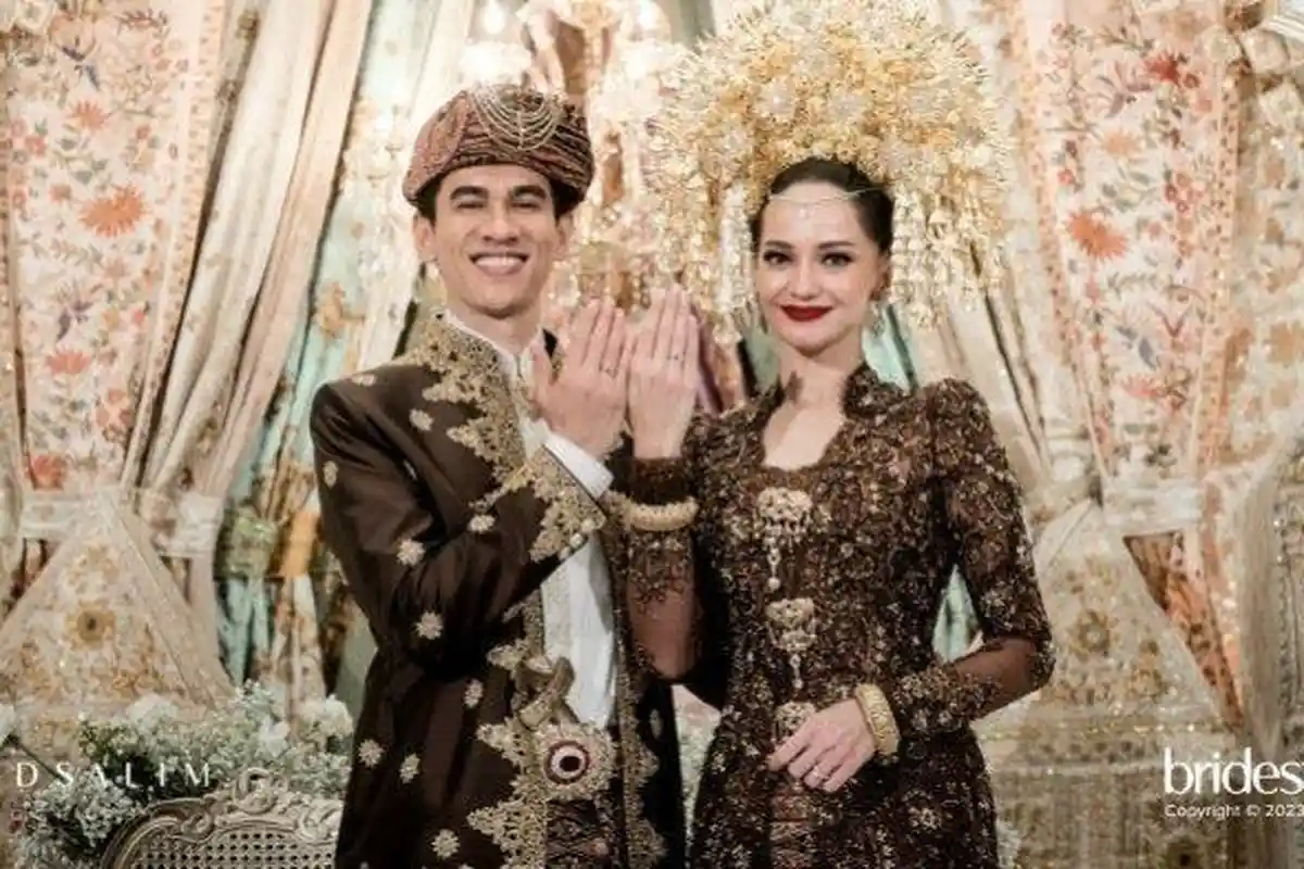 2 Tahun Jalin Asmara hingga Menikah, Ada Peran Mak Comblang Pertemukan Enzy Storia dan Molen Kasetra