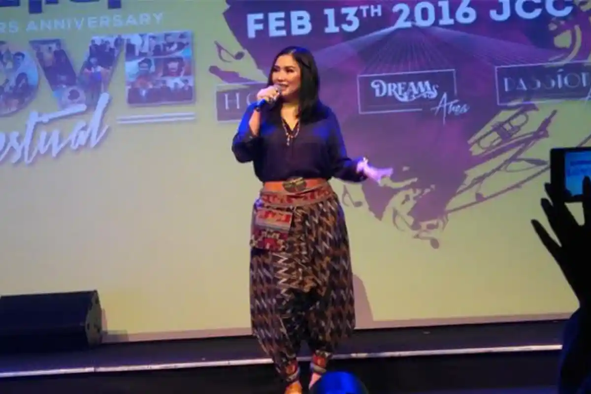 Suami Nikahi Model Cantik Mirip Ayu Ting Ting, Diva Titi DJ Berikan Reaksi Mengejutkan