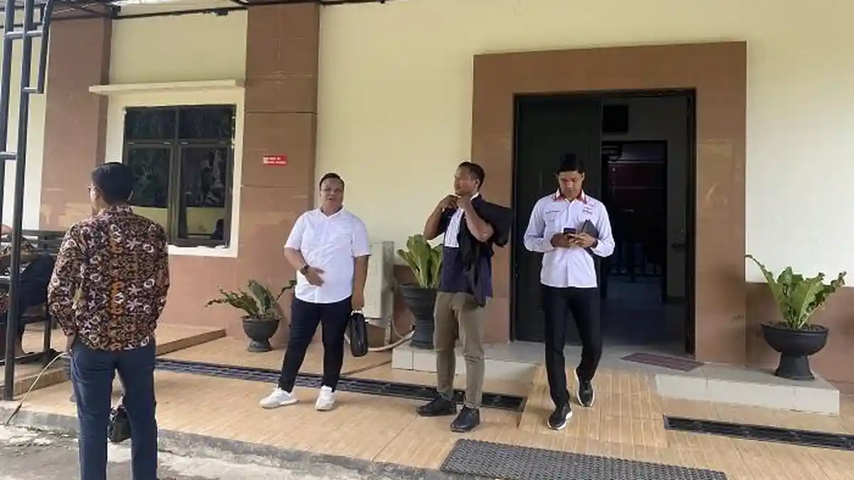 BREAKING NEWS Sidang Guru Honorer Supriyani Dituduh Aniaya Murid Berlanjut, Agenda Keterangan Saksi