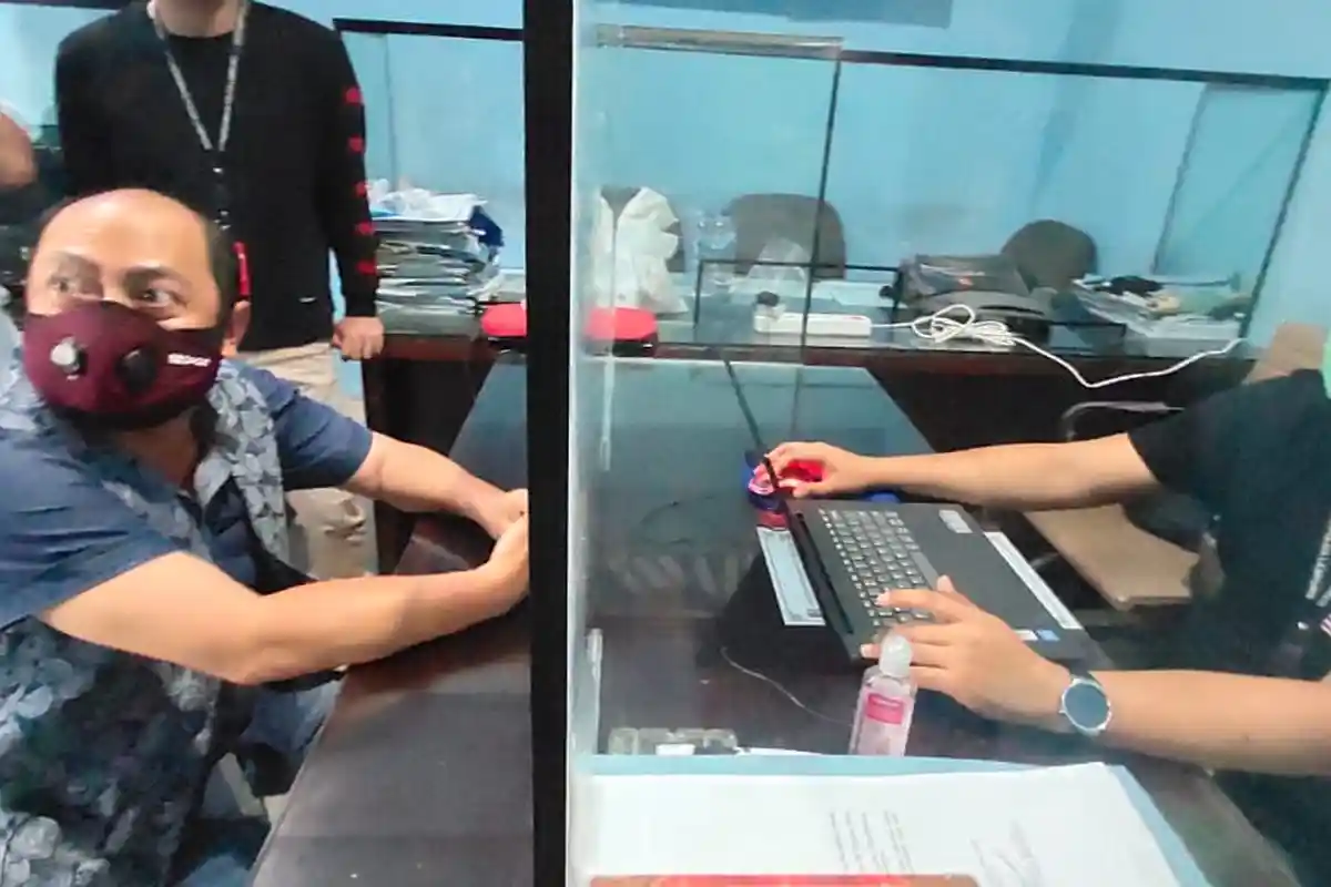 Buronan Syamsul Arifin Ditangkap Tim Cybercrime Polda Lampung di Plaza Senayan Jakarta