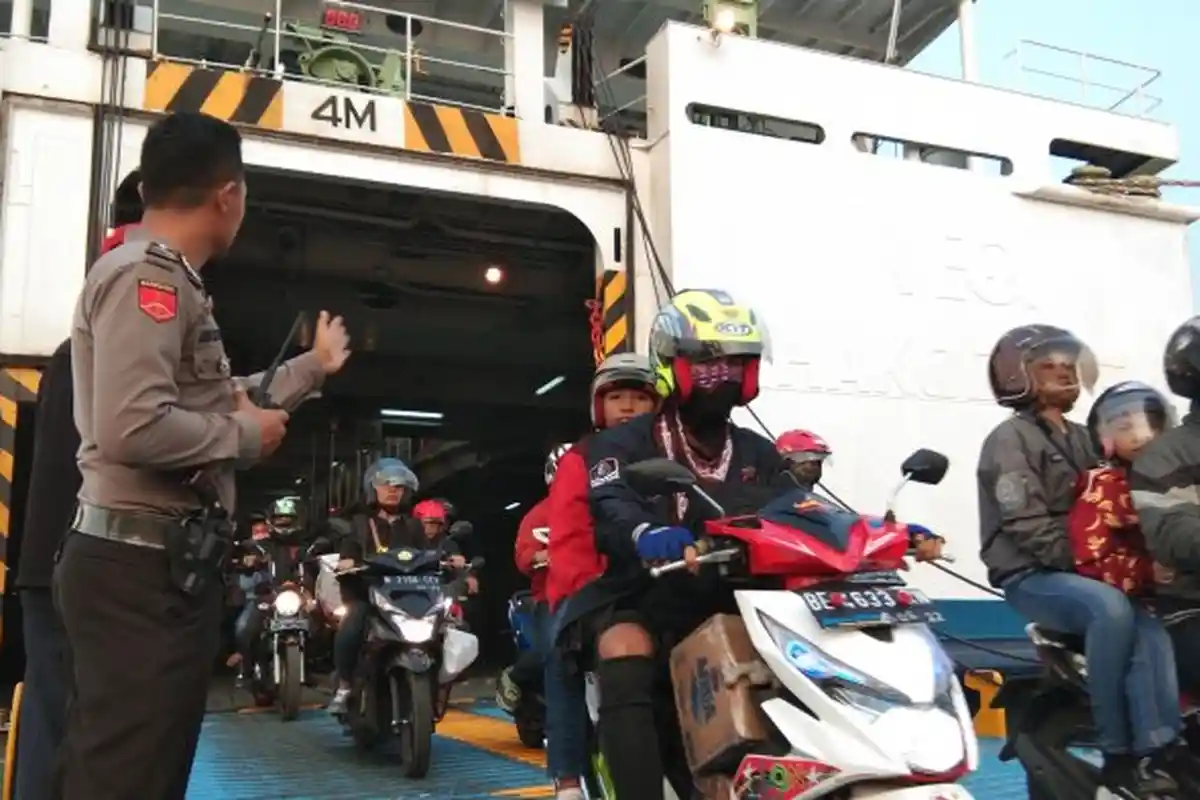 Harga Tiket Kapal Roro 2019 Merak-Bakauheni Lebih Mahal Saat Malam, Siang Dapat Diskon 10 Persen