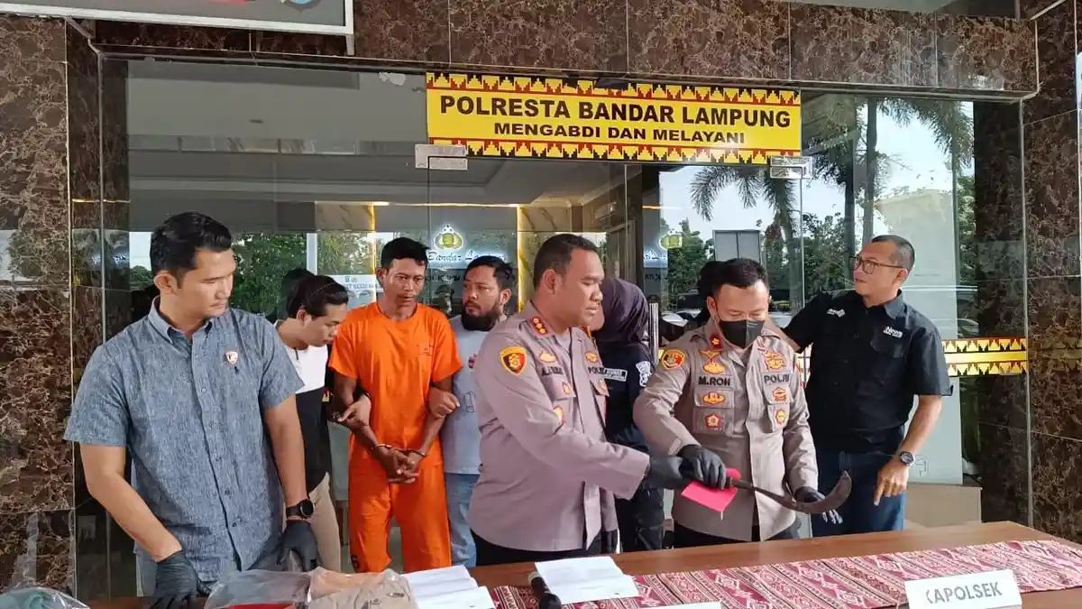 Cemburu Berujung Gelap Mata, Buruh di Lampung Gorok Leher Kekasih