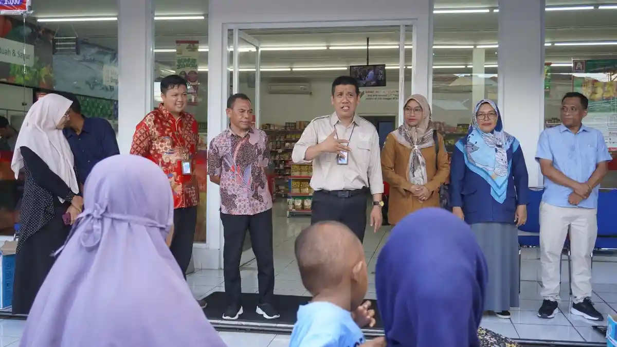 BKKBN Malut, TribunTernate.com dan Alfamidi Ternate Salurkan Paket Nutrisi ke Anak Kategori Stunting - UNTUK-INDONESIA-Alfamidi-Ternate-ikut-program-penurunan-Stunting.jpg