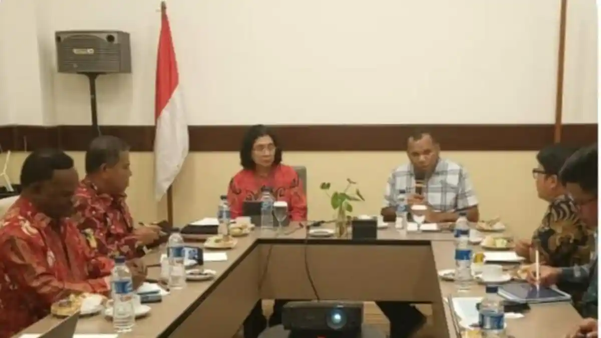 Bernhard Rondonuwu: Pemda Maybrat Dukung Pembangunan Kantor BPS di Kumurkek