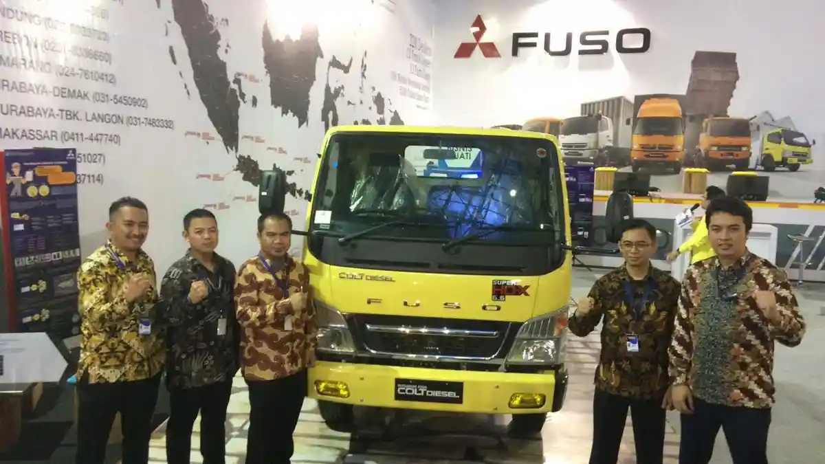 Fuso Hadirkan Fighter Chassis Panjang di GIIAS Makassar
