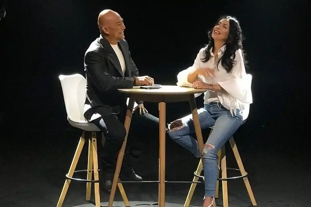 Pertanyaan 'Nakal' Deddy Corbuzier Buat Sophia Latjuba Jawab Malu-malu : Jahat Banget Sih!