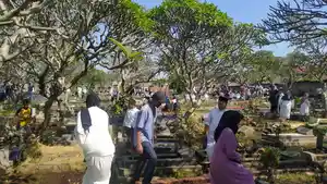 peziarah-nihhh.jpg